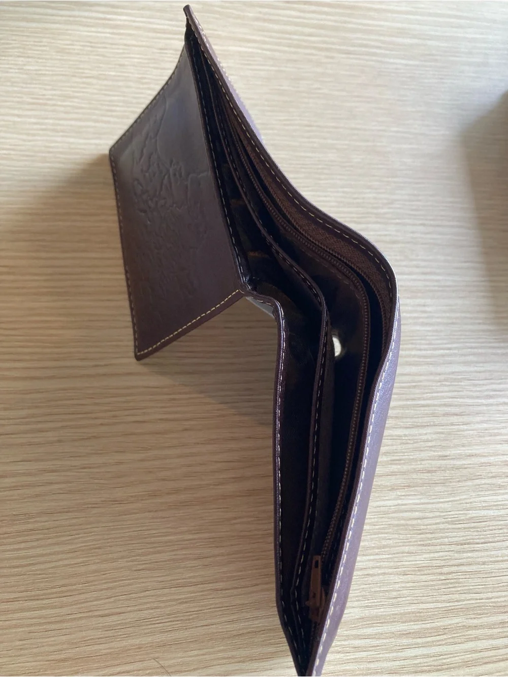 Men's Brown Leather Bifold Wallet - Classic Stitch Detail
